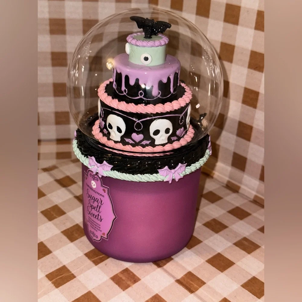 NWT*1 LEFT*NIB. B&BW Snowglobe Spooky Layer Cake , Limited Edition Candle - Picture 5 of 7